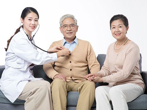 現(xiàn)在護(hù)理行業(yè)前景如何？唐山護(hù)理學(xué)校哪家比較好？