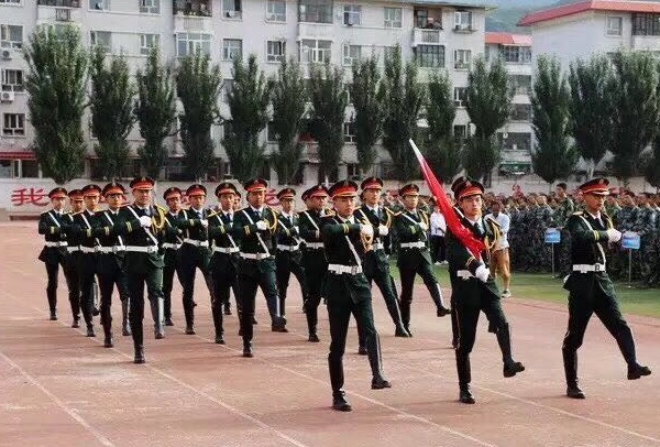 山東哪個(gè)學(xué)校有影視表演專業(yè)？