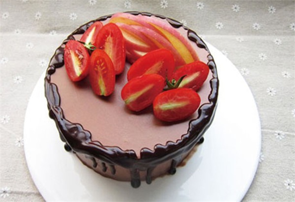 慕斯蛋糕好不好學(xué)？濟(jì)寧哪家西點(diǎn)培訓(xùn)學(xué)校可以學(xué)？