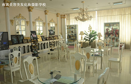 青島哪里可以學(xué)習(xí)美容美發(fā)專業(yè)？