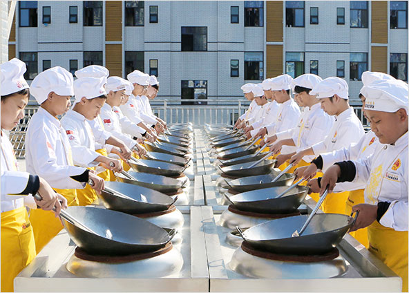 成都有正規(guī)的烹飪學(xué)校嗎？