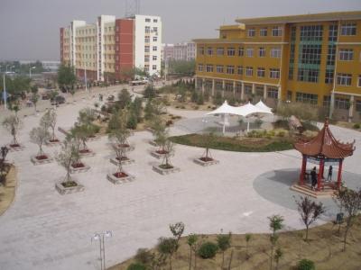 青島求實(shí)職業(yè)技術(shù)學(xué)院設(shè)施完善嗎？就業(yè)有保障嗎？