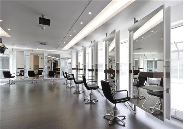 想學美容美發(fā)？就到煙臺標榜美容美發(fā)培訓學校，夠專業(yè)！