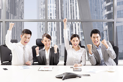 擔(dān)心就業(yè)問(wèn)題嗎？來(lái)山東威海外國(guó)語(yǔ)進(jìn)修學(xué)院吧！