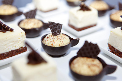 學(xué)糕點(diǎn)培訓(xùn)為什么選擇煙臺(tái)波絲蒂糕點(diǎn)培訓(xùn)學(xué)校？