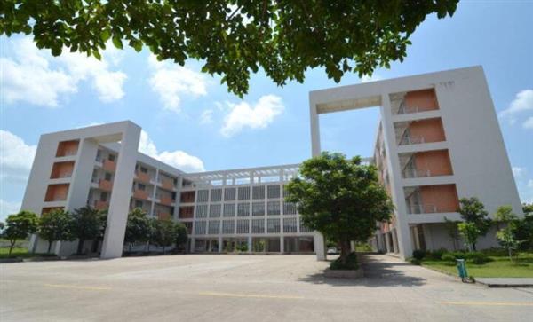 濟(jì)南計(jì)算機(jī)學(xué)校有哪些？