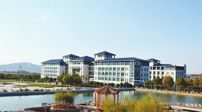  濟(jì)南護(hù)理職業(yè)學(xué)院都有什么熱門(mén)專(zhuān)業(yè)？   