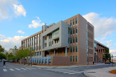 學(xué)生在山東職業(yè)學(xué)院能報(bào)名哪些專業(yè)？