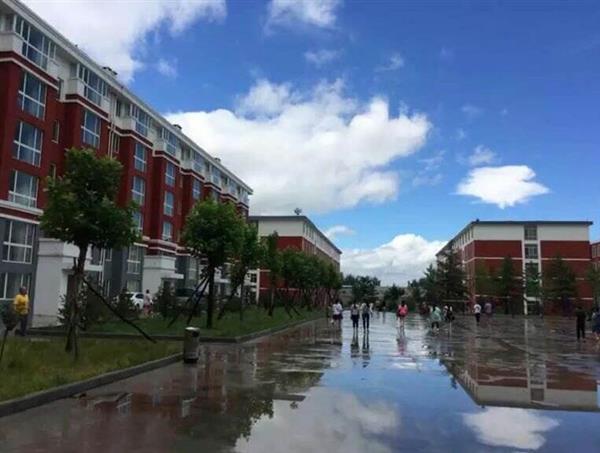 濟(jì)南神州飛機(jī)場(chǎng)技工學(xué)院是一所什么樣的學(xué)校？