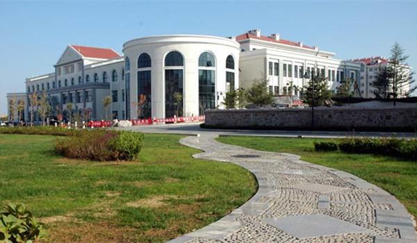 青島職業(yè)技術(shù)學院怎么樣？