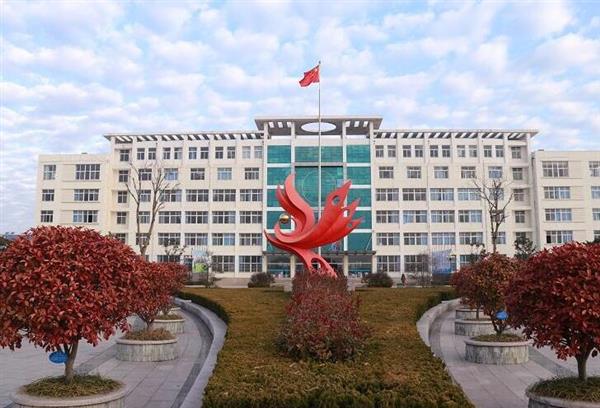 日照市工業(yè)學(xué)校是一所什么樣的學(xué)校？