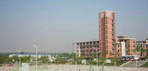 與同類院校相比，泰安技師學(xué)院都有哪些優(yōu)勢(shì)？